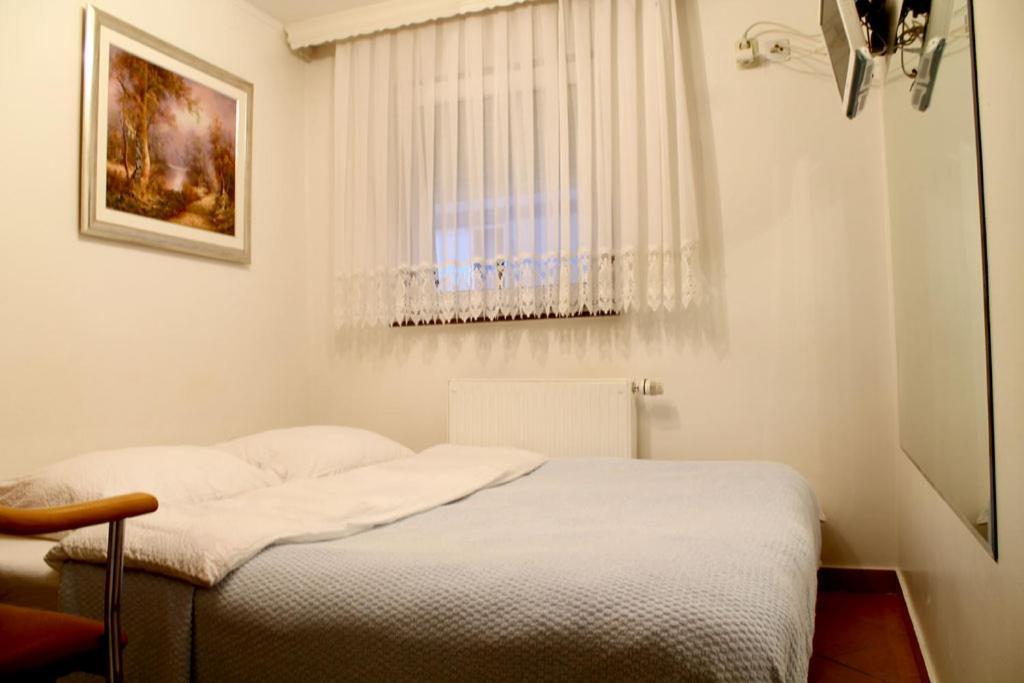Domin Osijek Hotel Quarto foto